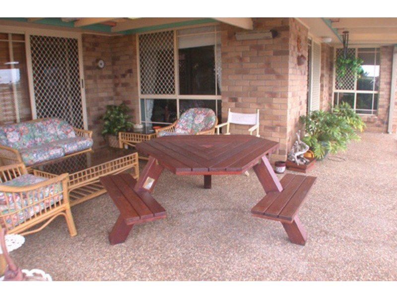 4 Tralee Drive, Banora Point NSW 2486