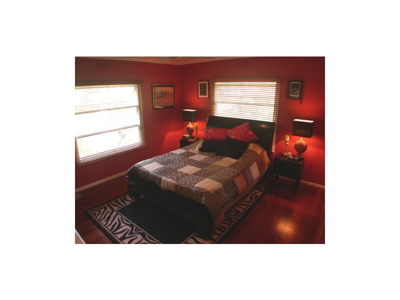 34 Stapylton Street, Coolangatta QLD 4225