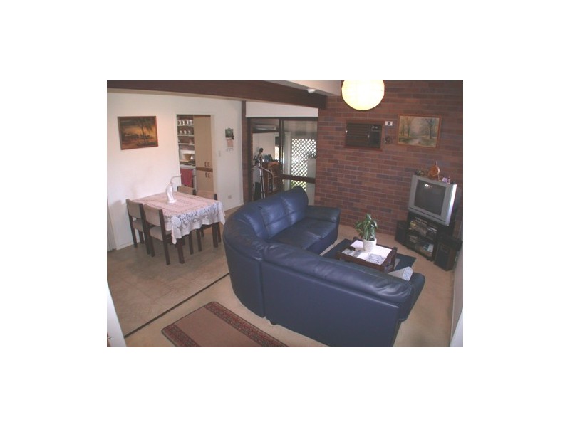 1/2 Blue Waters Crescent, Tweed Heads West NSW 2485