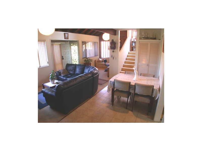 1/2 Blue Waters Crescent, Tweed Heads West NSW 2485