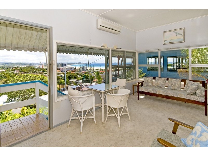 32 Rutledge Street, Coolangatta QLD 4225