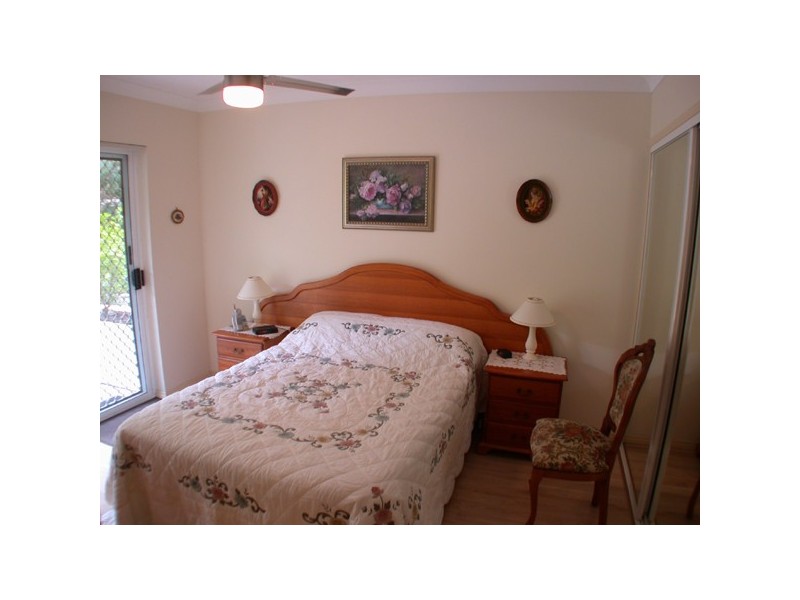 2/5 Ocean Street, Coolangatta QLD 4225