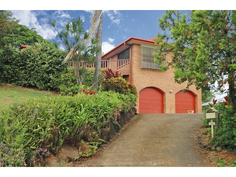 16 Castlecrag Avenue, Banora Point NSW 2486