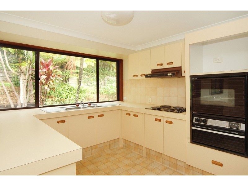 16 Castlecrag Avenue, Banora Point NSW 2486