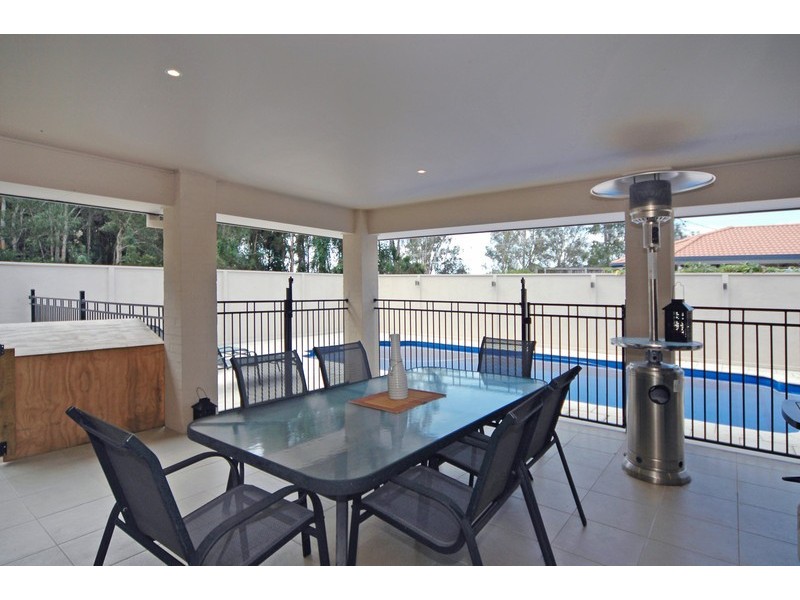 4 Traminer Court, Banora Point NSW 2486