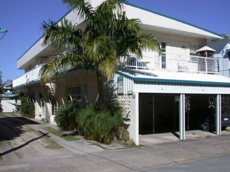 2/44 Eden Avenue, Rainbow Bay QLD 4225