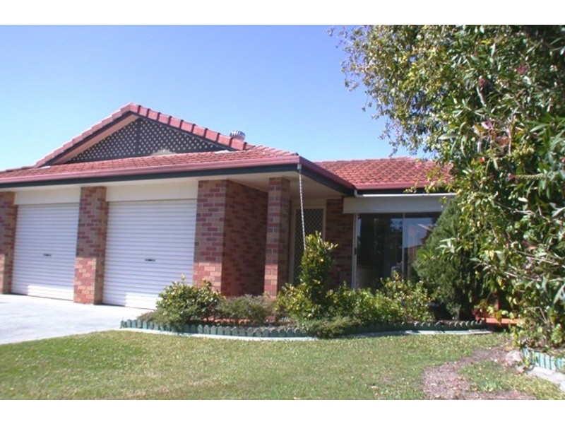 2/2 Covent Gardens Way, Banora Point NSW 2486