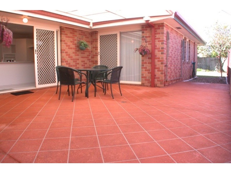 2/2 Covent Gardens Way, Banora Point NSW 2486