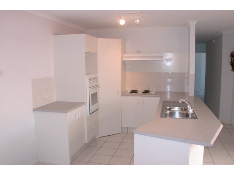 2/2 Covent Gardens Way, Banora Point NSW 2486