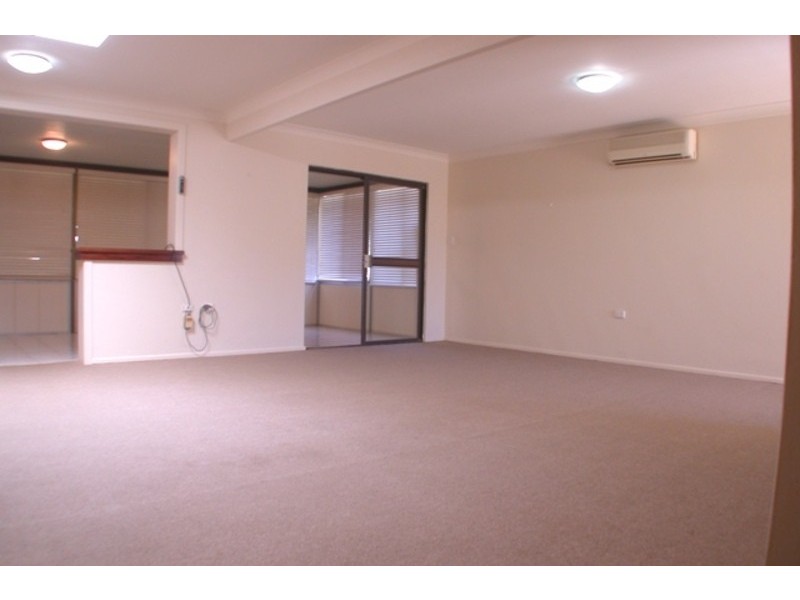 22 Lakes Drive, Tweed Heads West NSW 2485