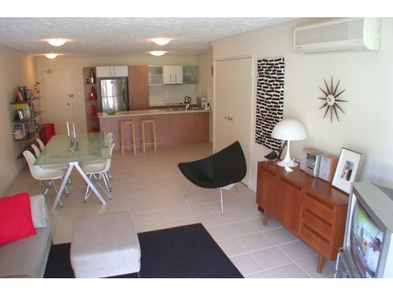 5/66 McLean Street, Coolangatta QLD 4225