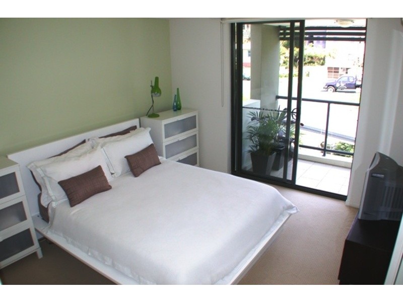 5/66 McLean Street, Coolangatta QLD 4225