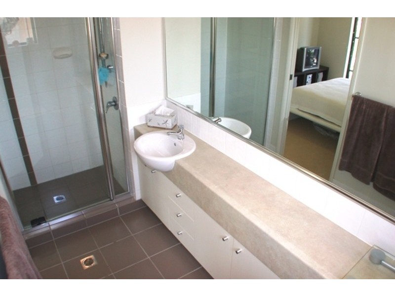 5/66 McLean Street, Coolangatta QLD 4225