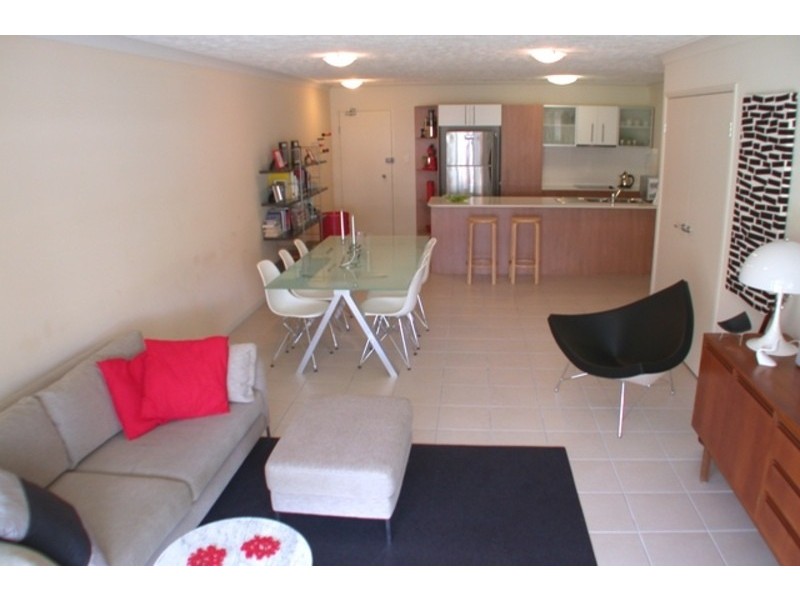 5/66 McLean Street, Coolangatta QLD 4225