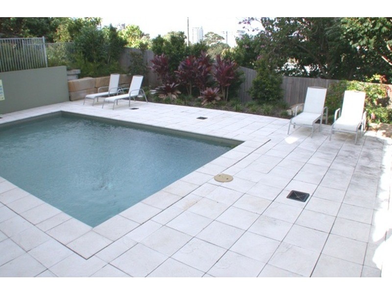 6/50 Dutton Street, Coolangatta QLD 4225