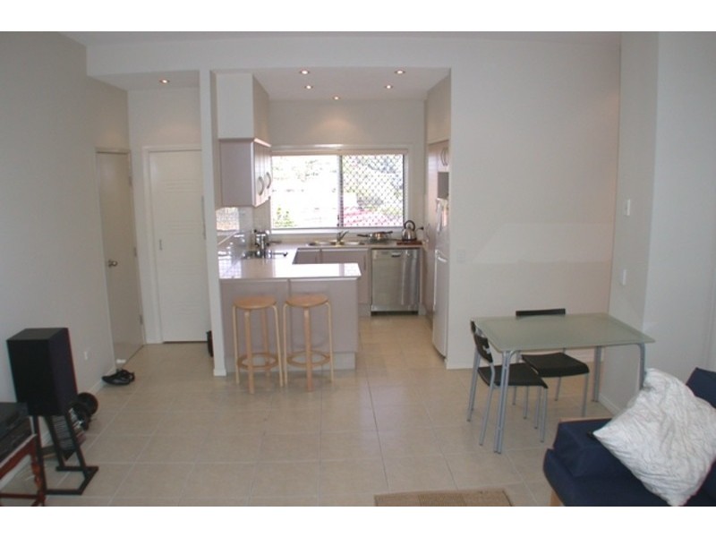 6/50 Dutton Street, Coolangatta QLD 4225