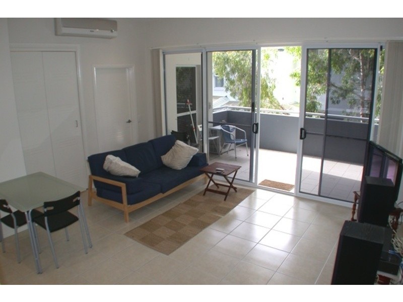 6/50 Dutton Street, Coolangatta QLD 4225