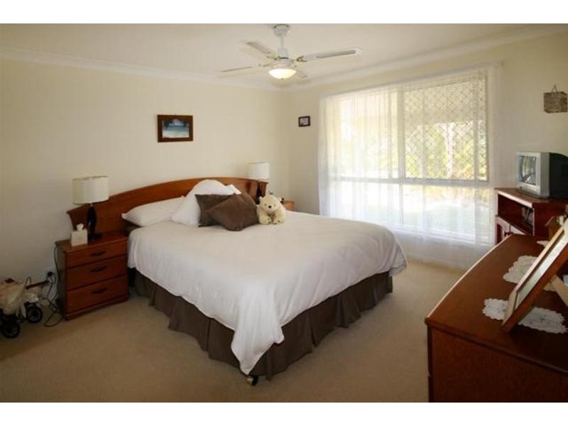 9 Galway Court, Banora Point NSW 2486