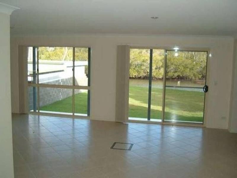 154 Kennedy Drive, Tweed Heads West NSW 2485