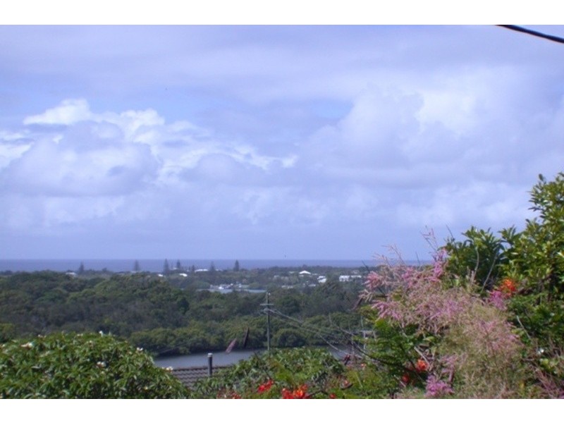 7 Raward Avenue, Banora Point NSW 2486