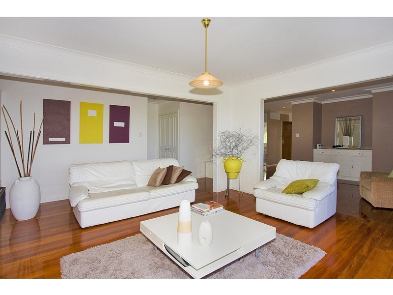 12 Seaview Road, Banora Point NSW 2486