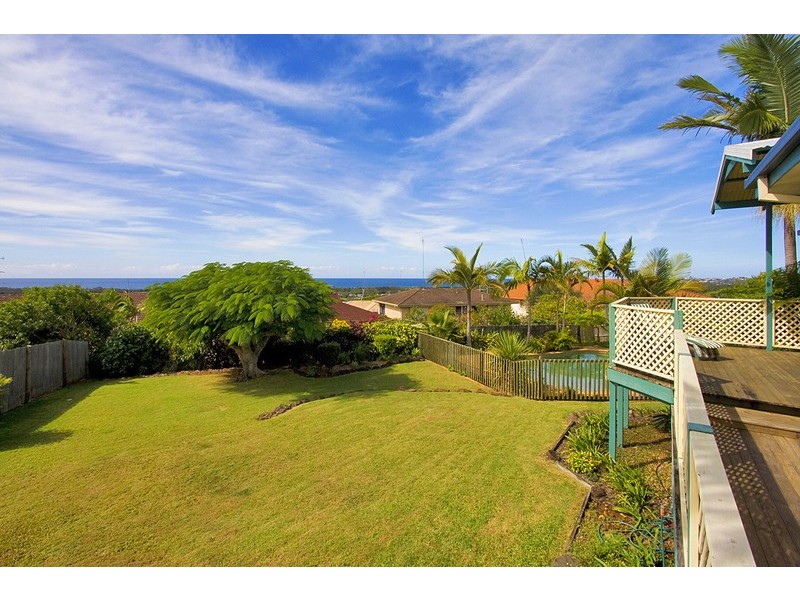 12 Seaview Road, Banora Point NSW 2486