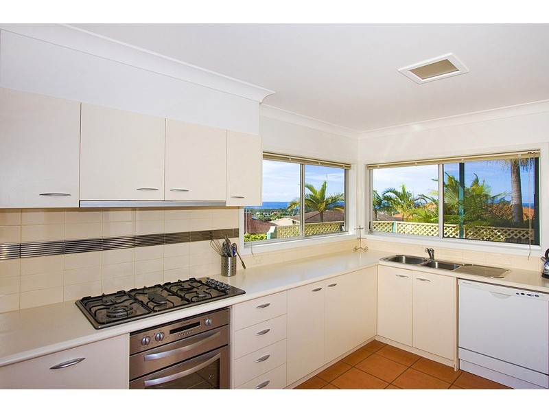 12 Seaview Road, Banora Point NSW 2486