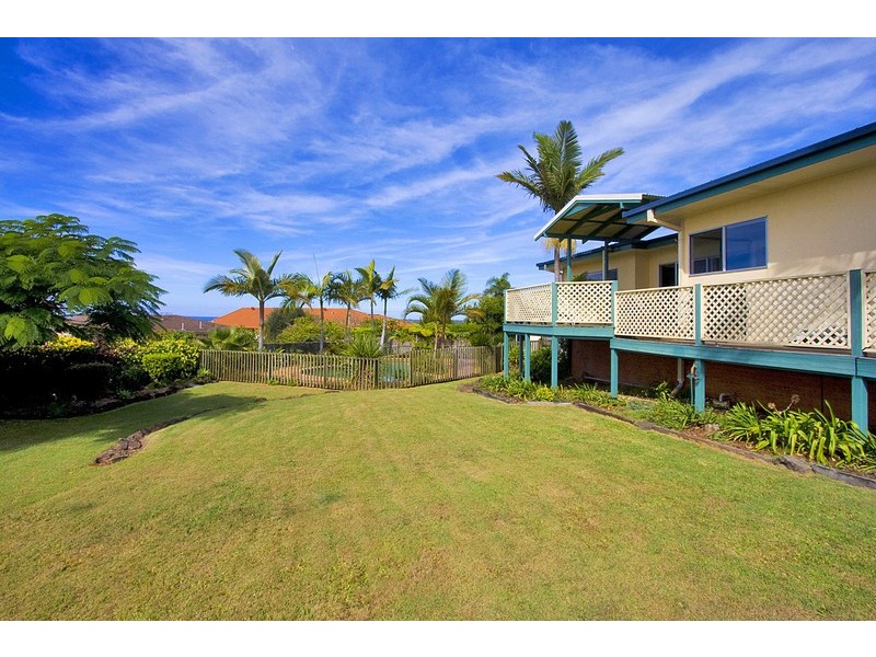 12 Seaview Road, Banora Point NSW 2486