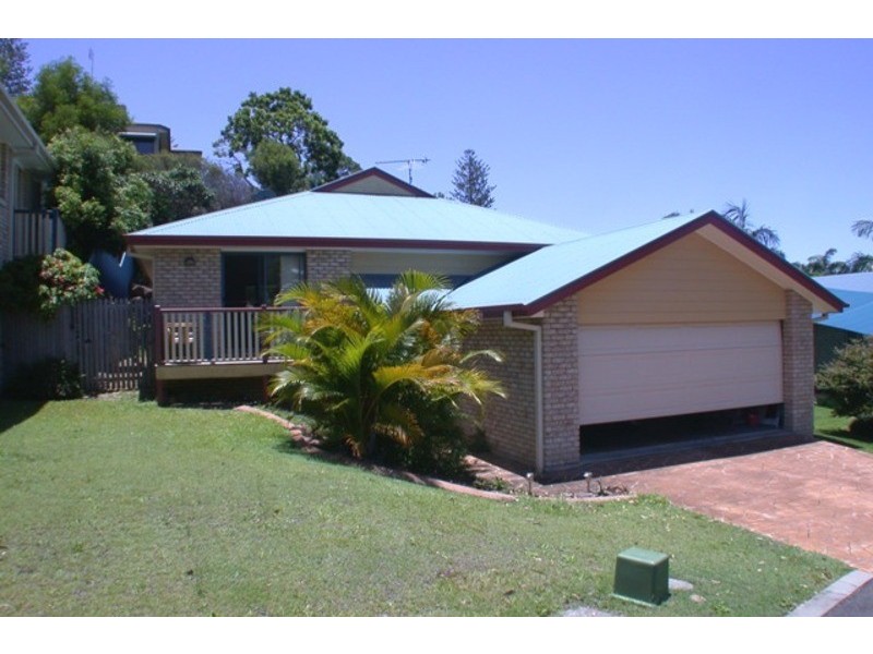 2/98 McLean Street, Coolangatta QLD 4225