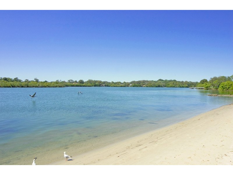 1/5 Red Bass Avenue, Tweed Heads West NSW 2485