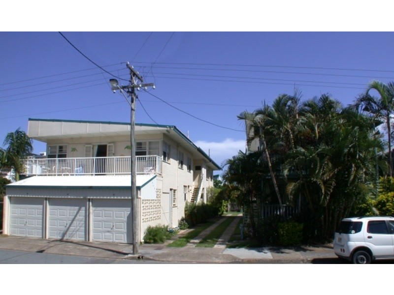 44 & 46 Eden Avenue, Rainbow Bay QLD 4225