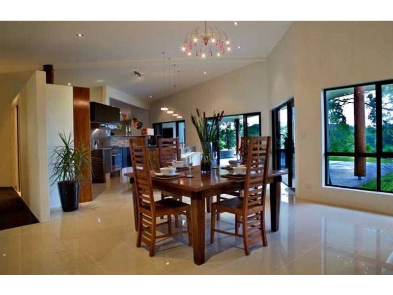 6 Robinsons Road, Piggabeen NSW 2486