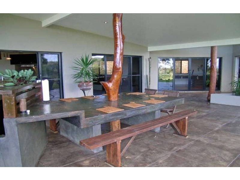 6 Robinsons Road, Piggabeen NSW 2486