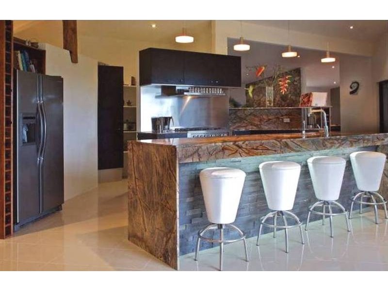 6 Robinsons Road, Piggabeen NSW 2486