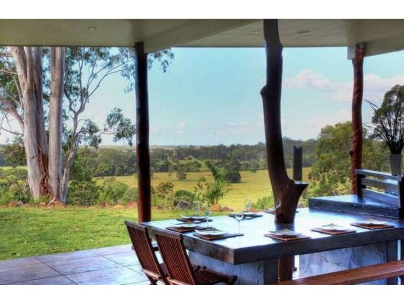 6 Robinsons Road, Piggabeen NSW 2486