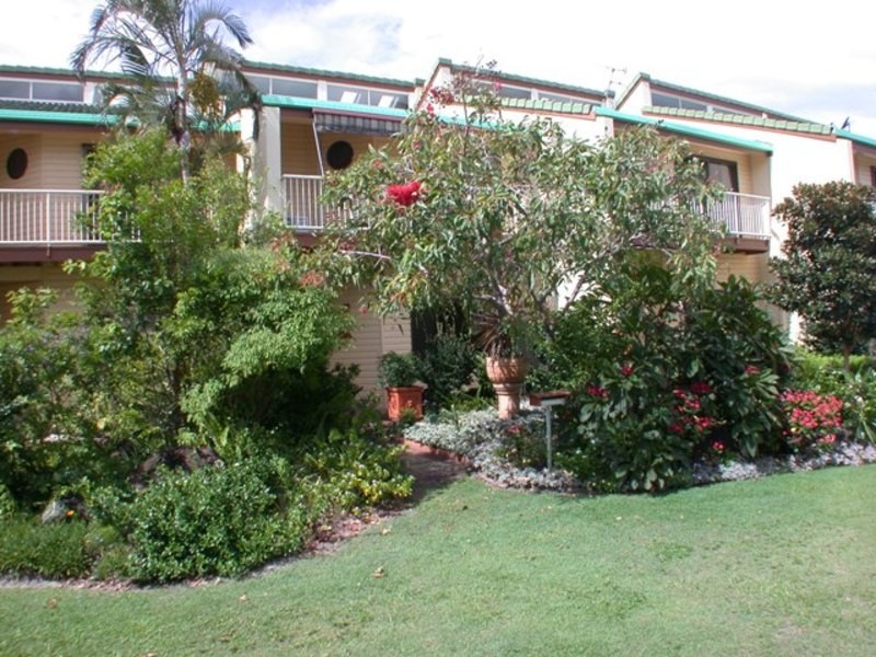 8/90 Keith Compton Drive, Tweed Heads NSW 2485