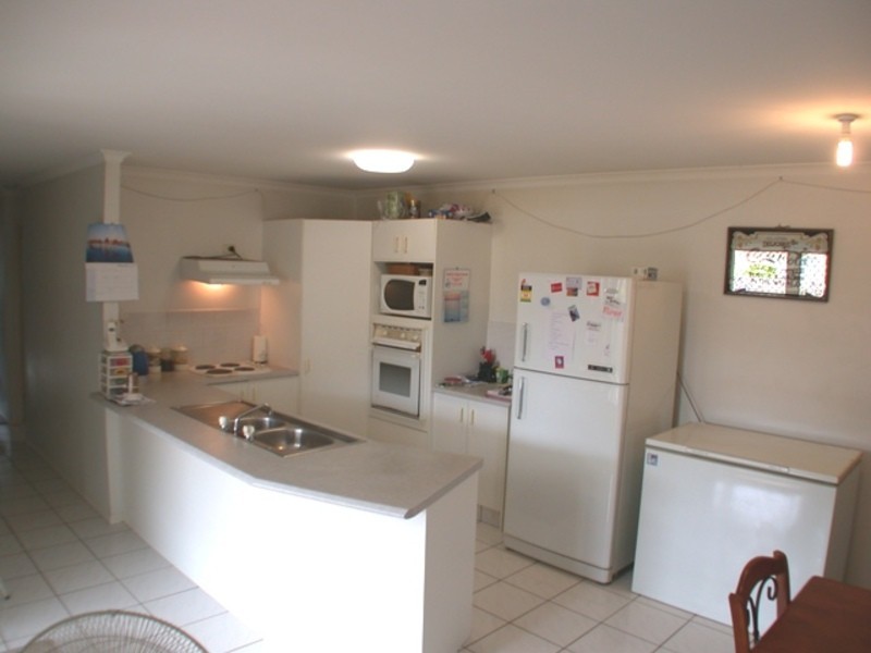 1/2 Covent Gardens Way, Banora Point NSW 2486
