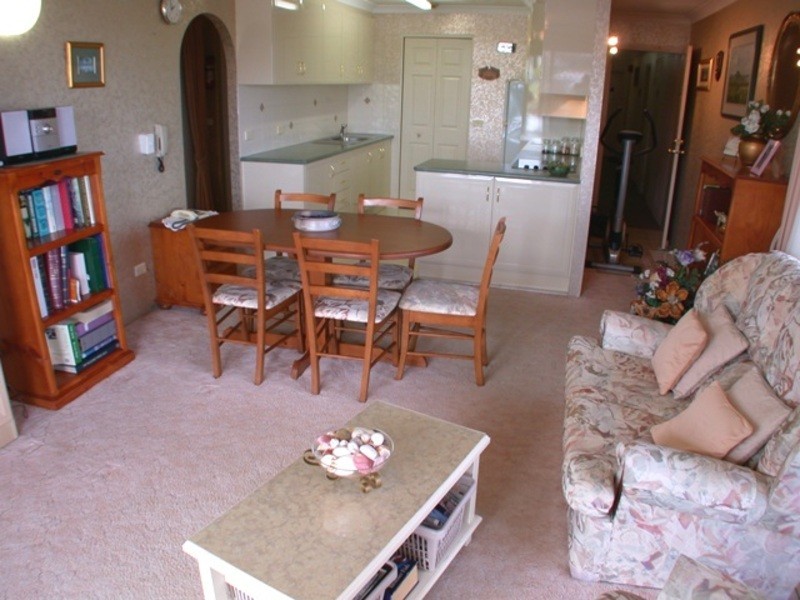 8/23 Garrick Street, Coolangatta QLD 4225