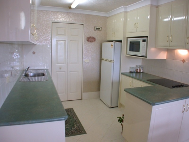 8/23 Garrick Street, Coolangatta QLD 4225