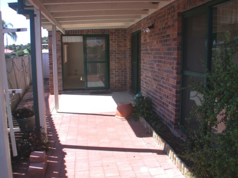 2/2 Macleay Court, Banora Point NSW 2486