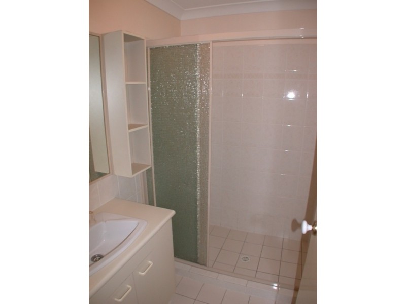 2/2 Macleay Court, Banora Point NSW 2486