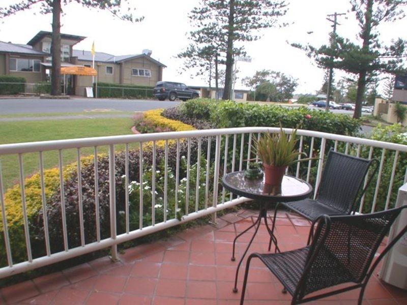 1/34 Pacific Parade, Bilinga QLD 4225