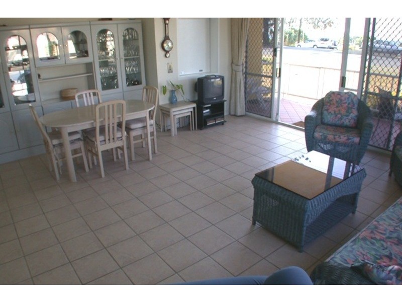 1/34 Pacific Parade, Bilinga QLD 4225