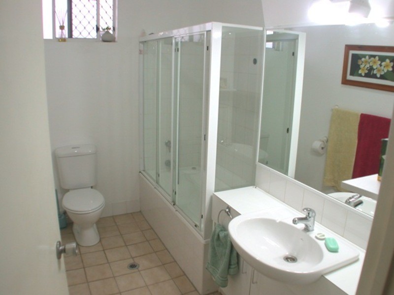 1/34 Pacific Parade, Bilinga QLD 4225