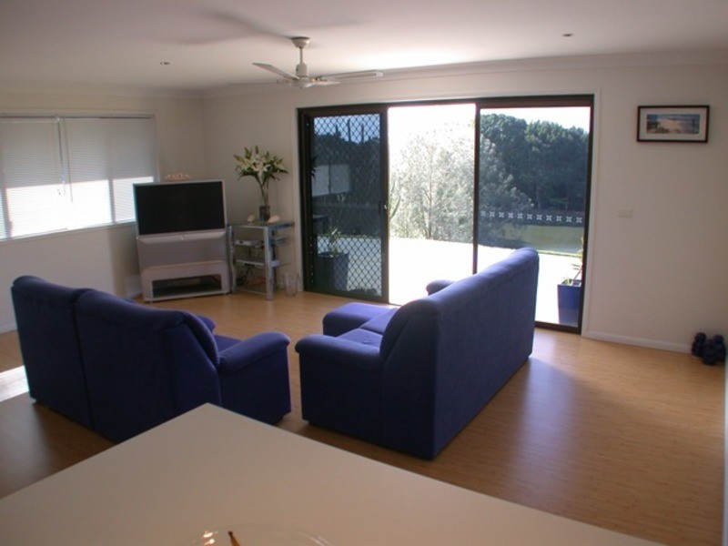 84 Ash Drive, Banora Point NSW 2486