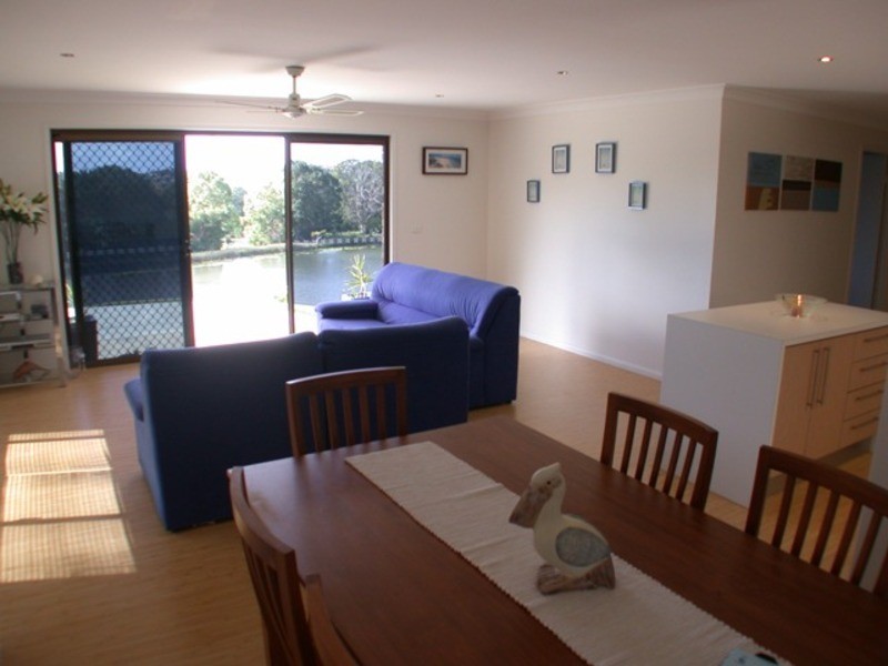 84 Ash Drive, Banora Point NSW 2486