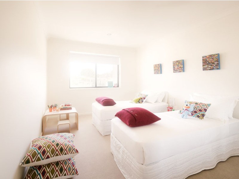 2 Inland Drive, Tugun QLD 4224