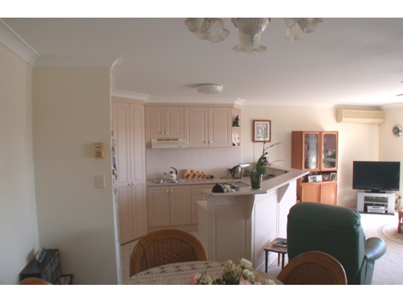 2/14 Golf View Court, Banora Point NSW 2486