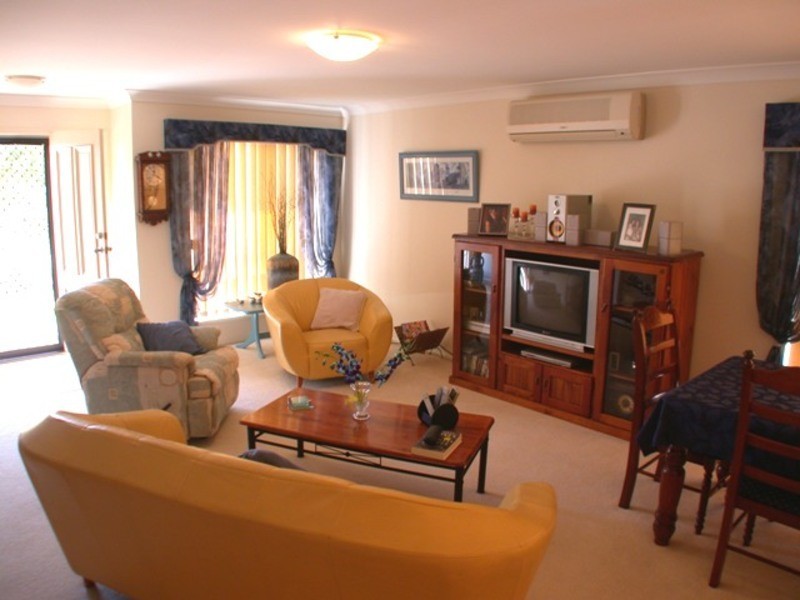 241/2 Falcon Way, Tweed Heads South NSW 2486