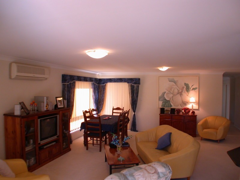 241/2 Falcon Way, Tweed Heads South NSW 2486